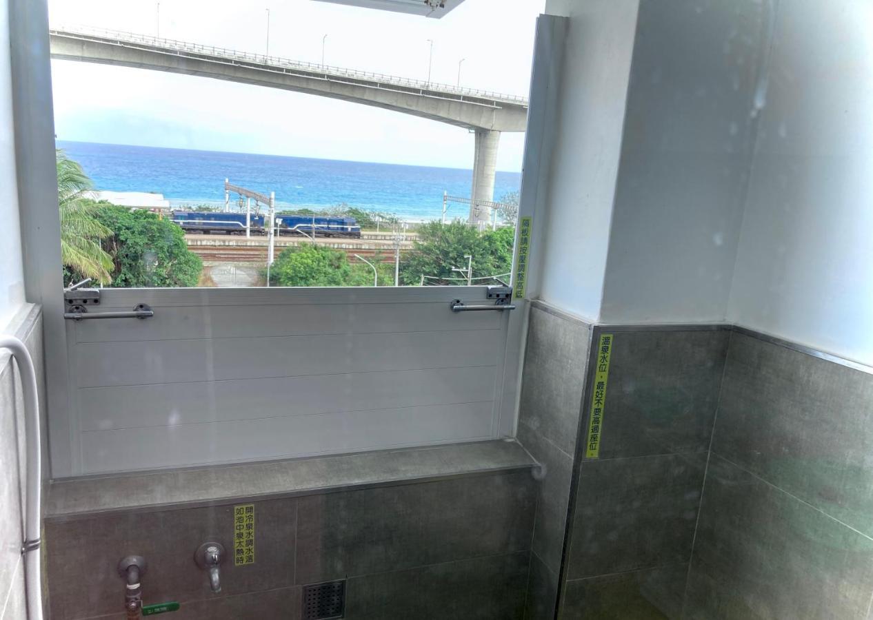 金站温泉民宿 T'ai-tung 外观 照片